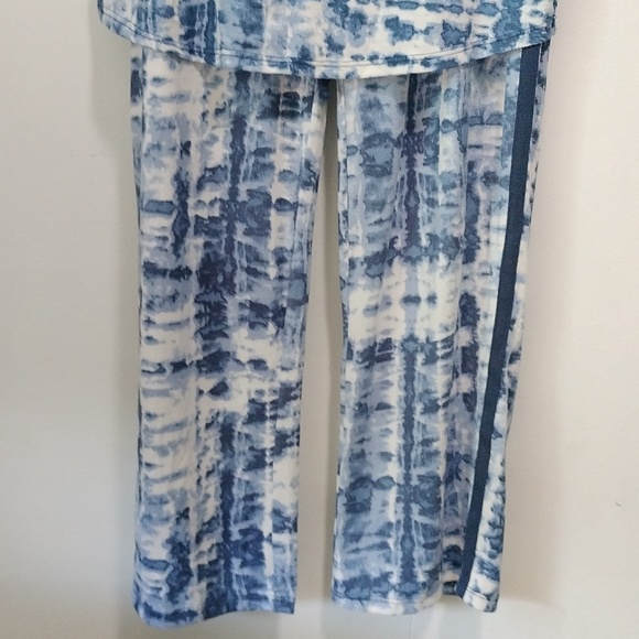 Lucky Bran pajama size L - Picture 2 of 15